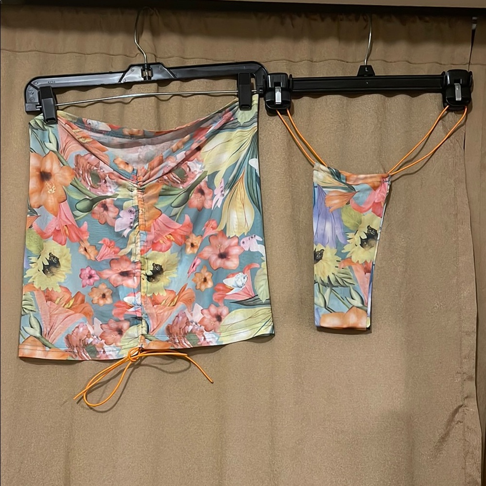 Women’s L Floral Two-Piece Swim Set Skirt with Adjustable Ruching Ties & Bikini